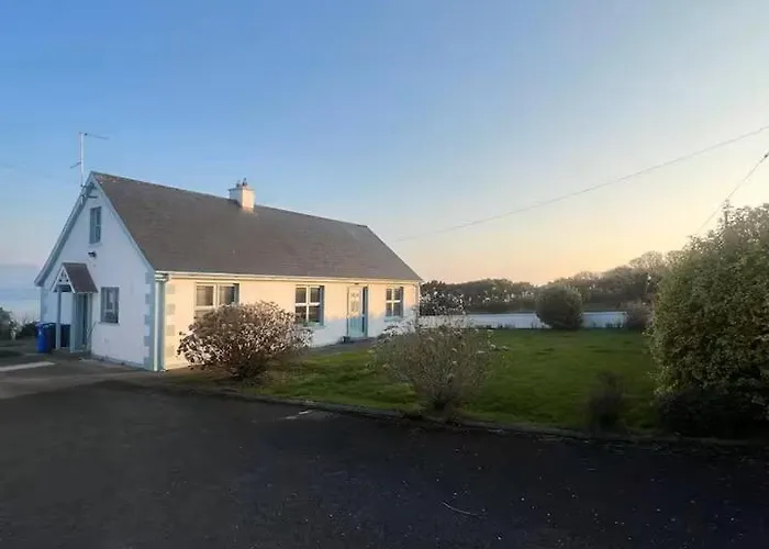 Halyon Village Resort